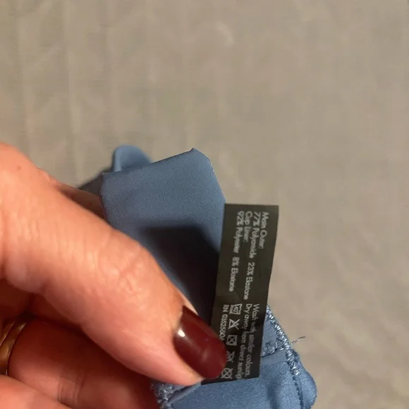 Sweaty Betty large blue bra - Picture 4 of 5